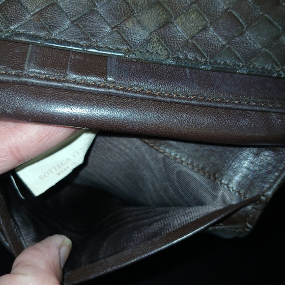 GUC, Bottega Veneta small, brown, woven leather wallet. - Picture 7 of 14